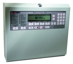 Painel de controlo de incêndio Solution F2 inclui um Módulo de Loop, PSU 2,5A e Caixa A – B01070-00