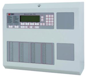 Painel de controlo de Incêndio Solution F2 inclui um Módulo de Loop, PSU 3,5A e Caixa B1 – B01080-00