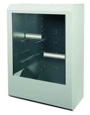 Caixa C2 para o sistema F1, tampa para máx. 192 LEDs de zona, espaço para máx. 18 loops / 72 linhas convencionais e 2 baterias 65 Ah / 12 V – B01425-00